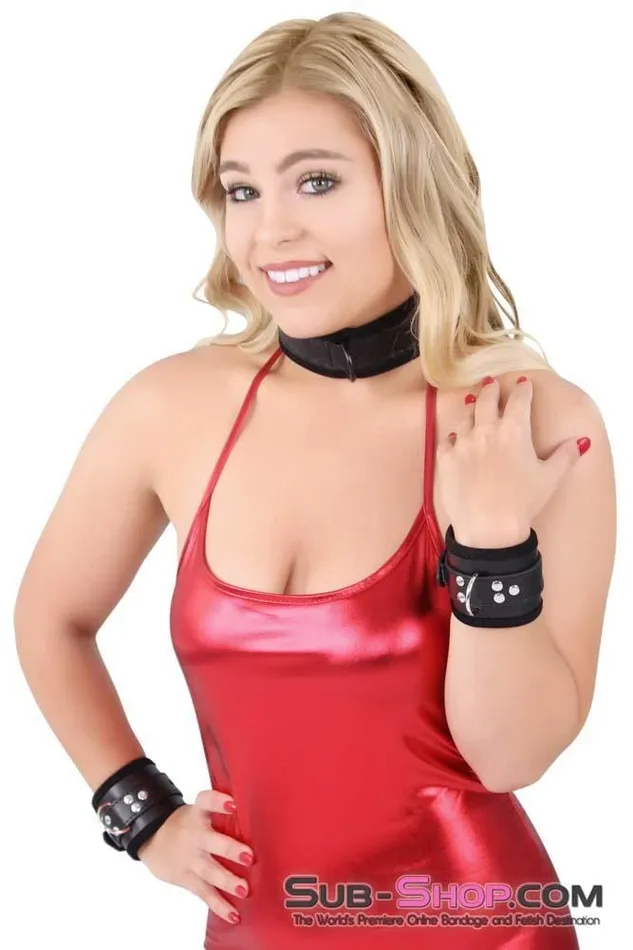 8972DL Cozy Up Locking Lined Bondage Wrist Cuffs with Connection Chain Idea Couples